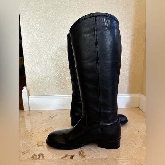 Frye women’s riding boots - Picture 7 of 8